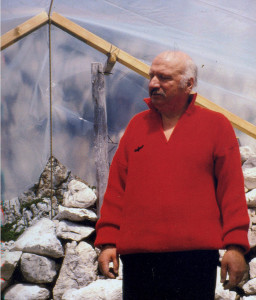 Eugenio (Enio) Turus (12.6.1932 – 3.8.2014) nei pressi del campo sul Foran del Muss (Monte Canin).